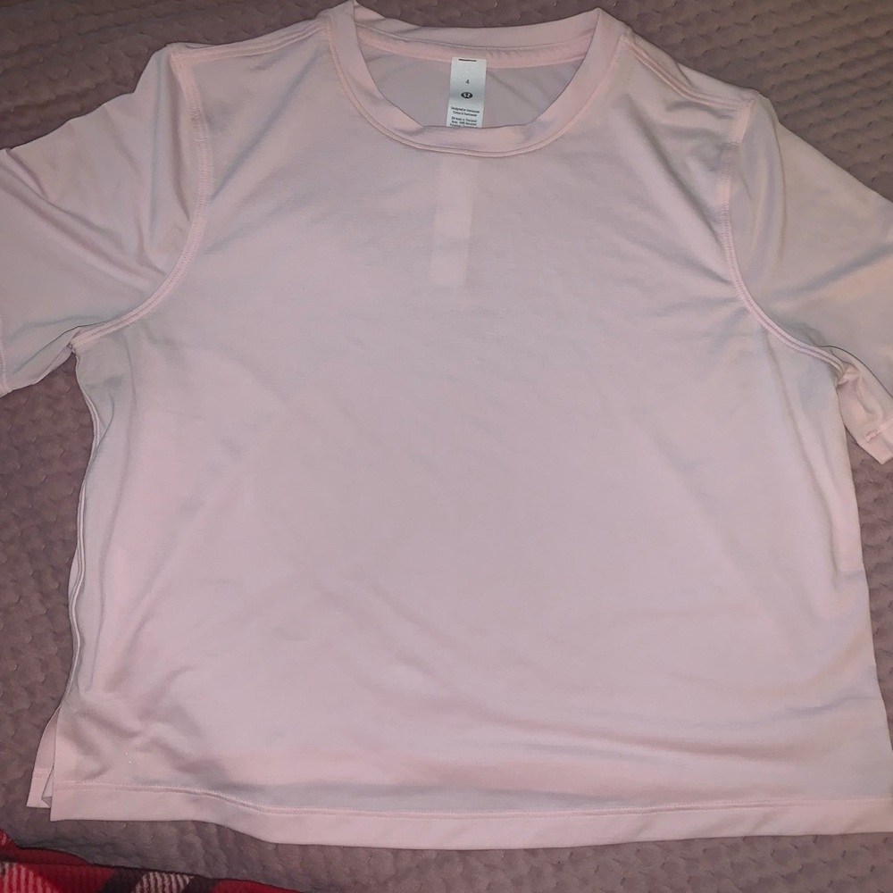 lululemon ultralight waist length tshirt